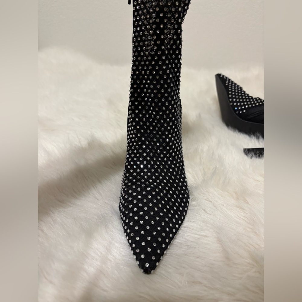 NWOT Elegant Black Studded Heeled Boots - Picture 2 of 9